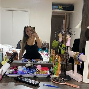 Meet your Posher, Isabella